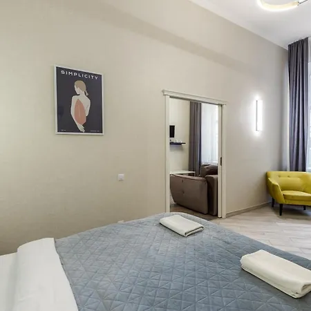 Near Palac Potocki דירה *