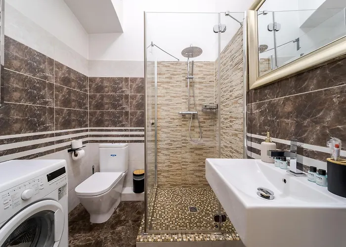 Near Palac Potocki דירה